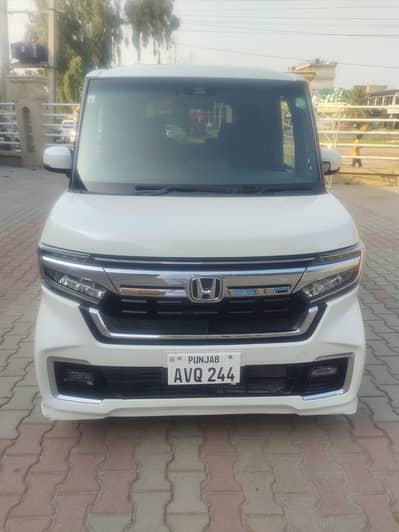 Honda N Box Custom 2021