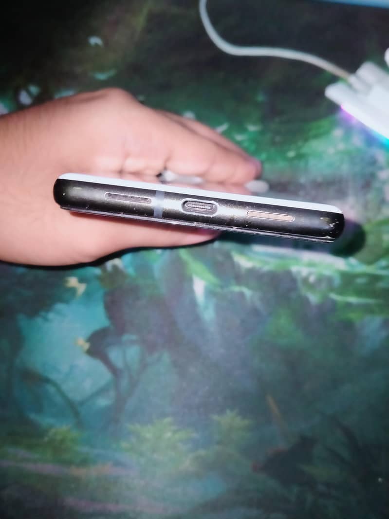 Google Pixel 6 5