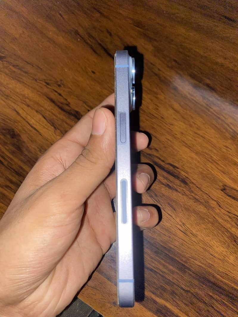 Apple iPhone 14 6