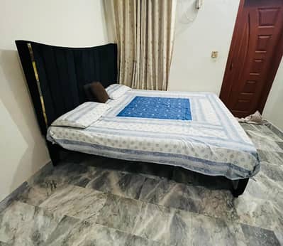 Bed set urgent sale