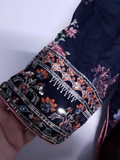 three peice lawn embroidery suit with chiffon duppata