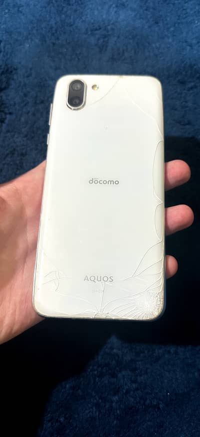 Sharp Aquos R2 non pta