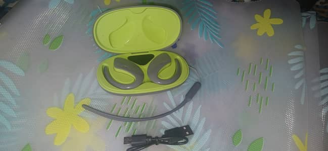 Wireless Earphone with Hooks, 5.3