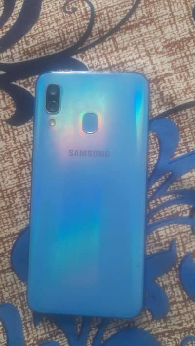 Samsung Mobile A40
