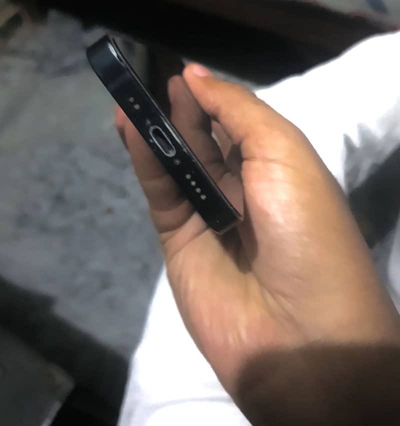 Apple iPhone 13 mini 2