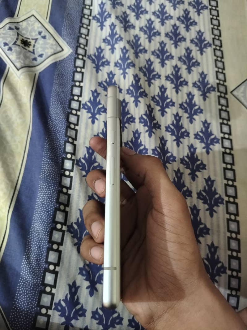 Google Pixel 7a Approved 1