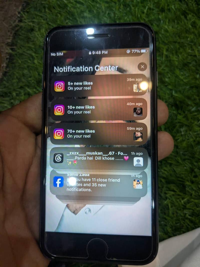 Apple iPhone 8 1
