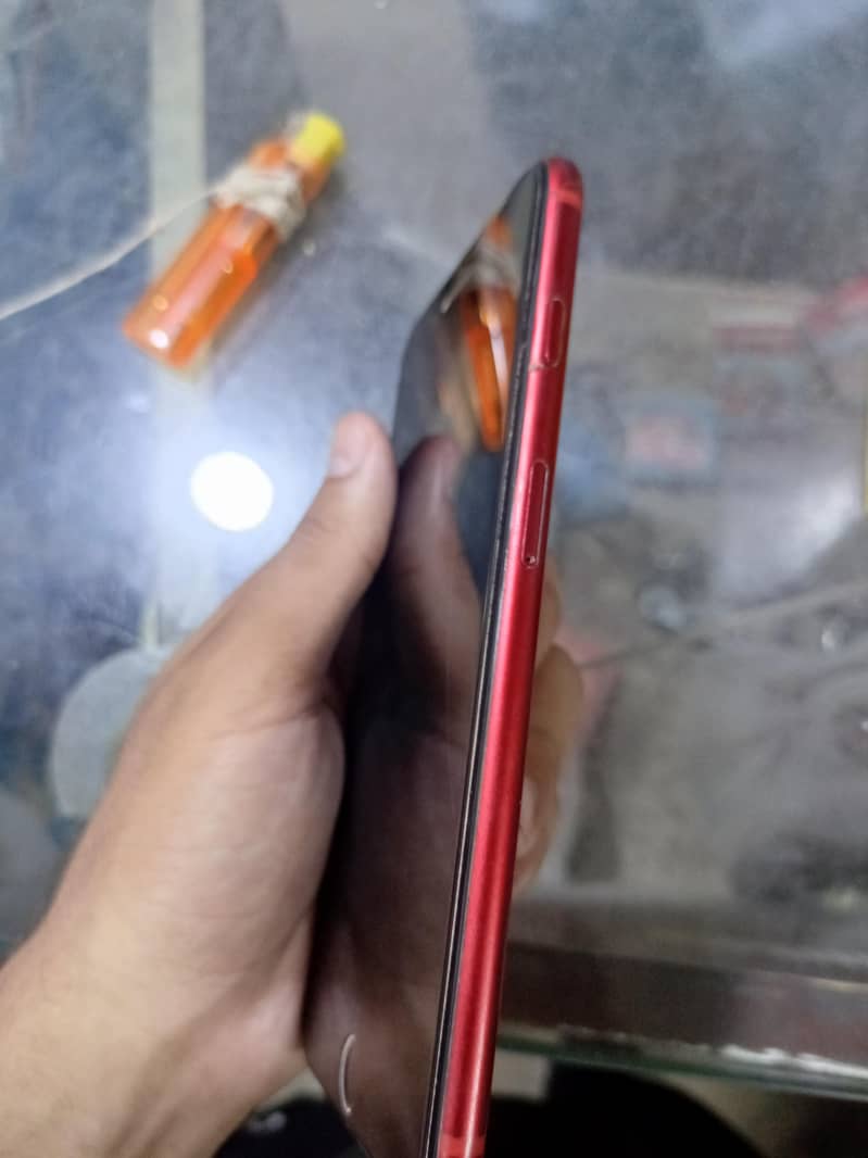 Apple iPhone 8 Plus 2