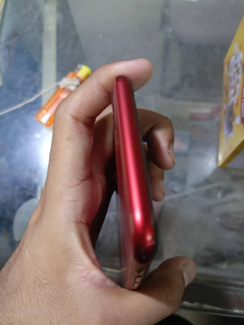 Apple iPhone 8 Plus 4