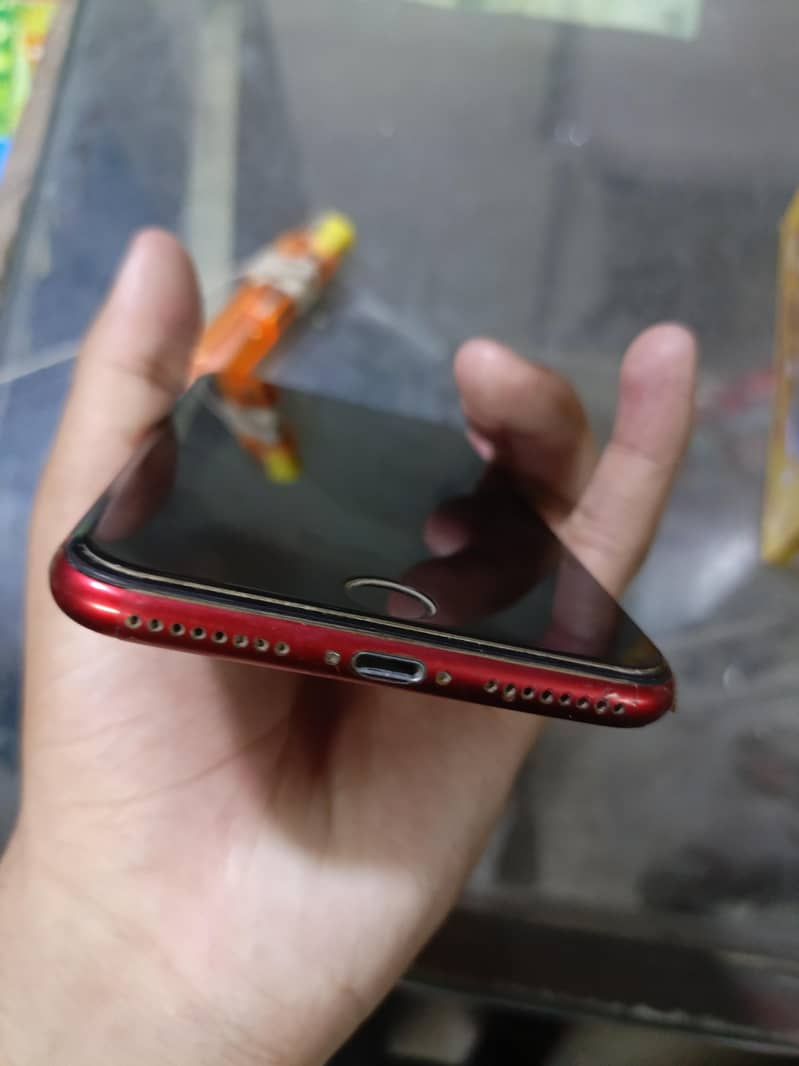 Apple iPhone 8 Plus 5