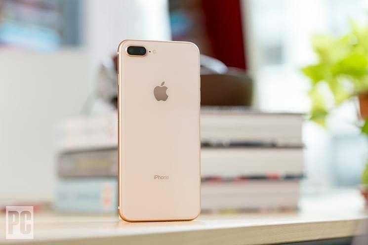 Apple iPhone 8 Plus 1