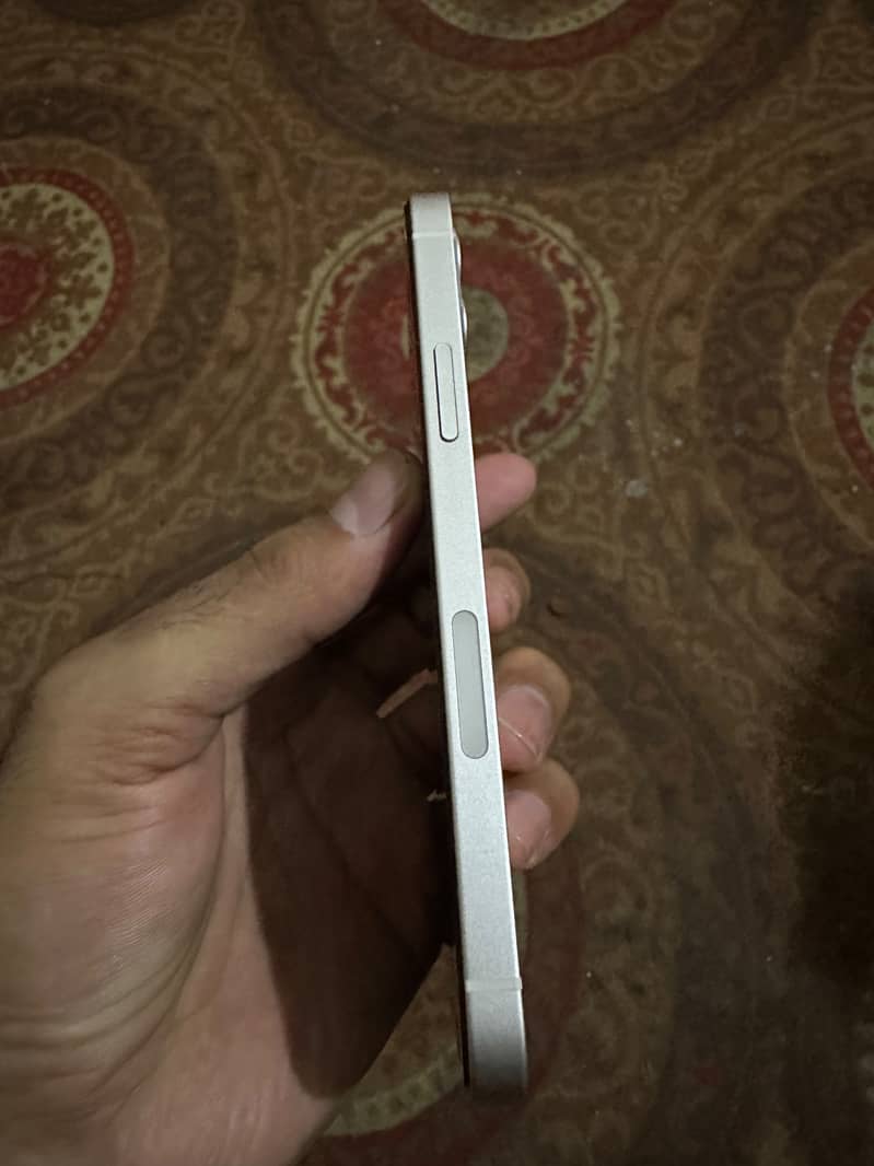 iPhone 12 3