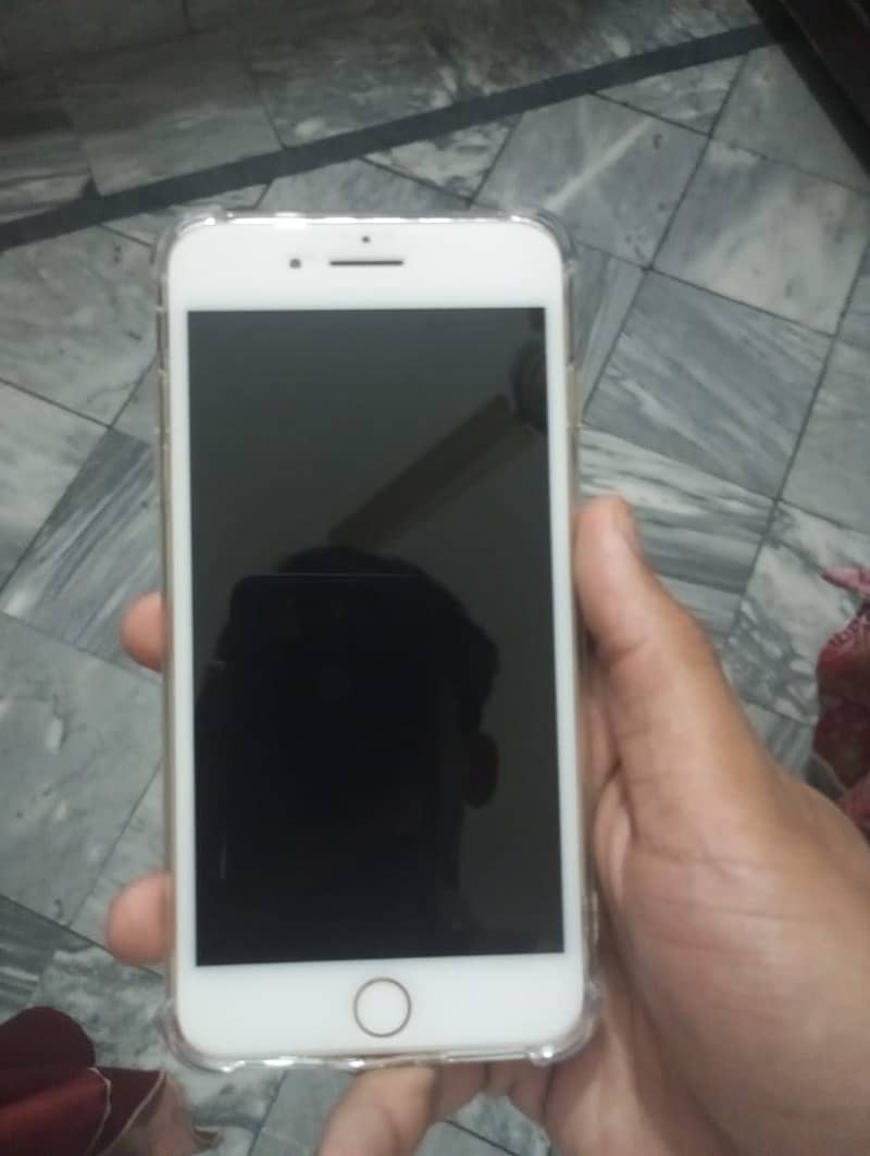 Apple iPhone 7 Plus 1