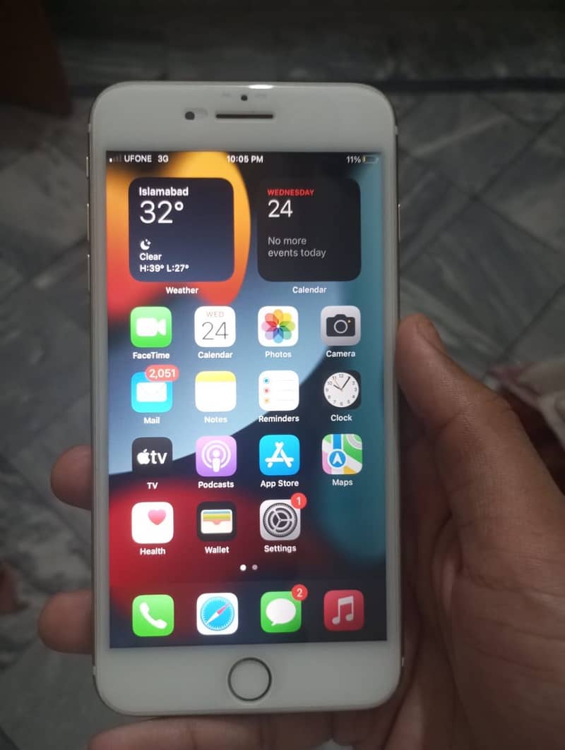 Apple iPhone 7 Plus 5