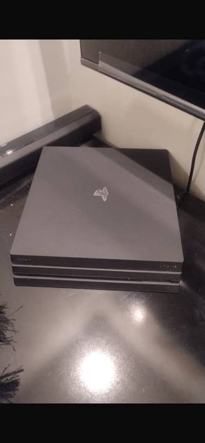 Play satiation 4 pro 1tb box open