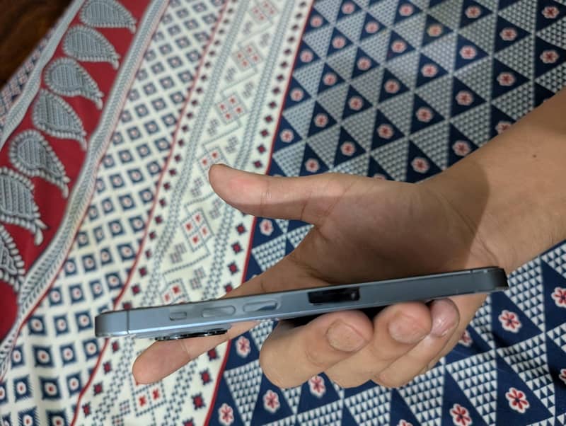 Apple iPhone 13 Pro 0