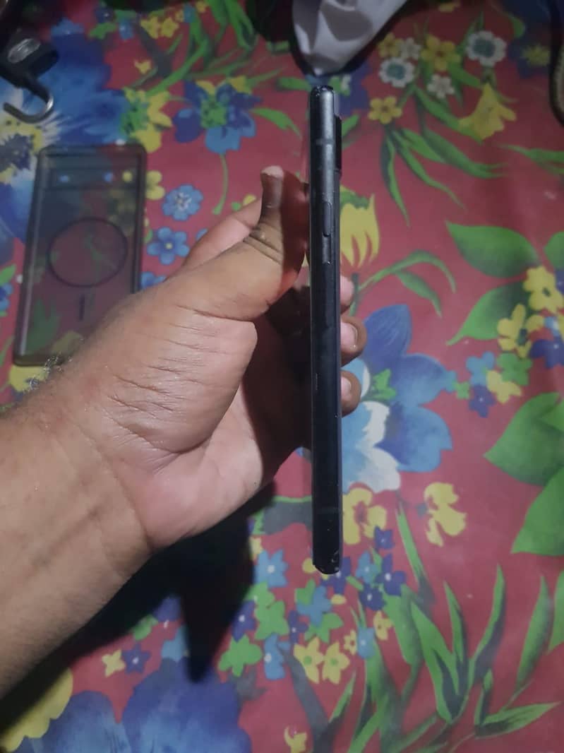 Google Pixel 6a 5