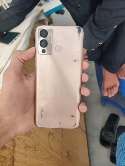Infinix Hot 12