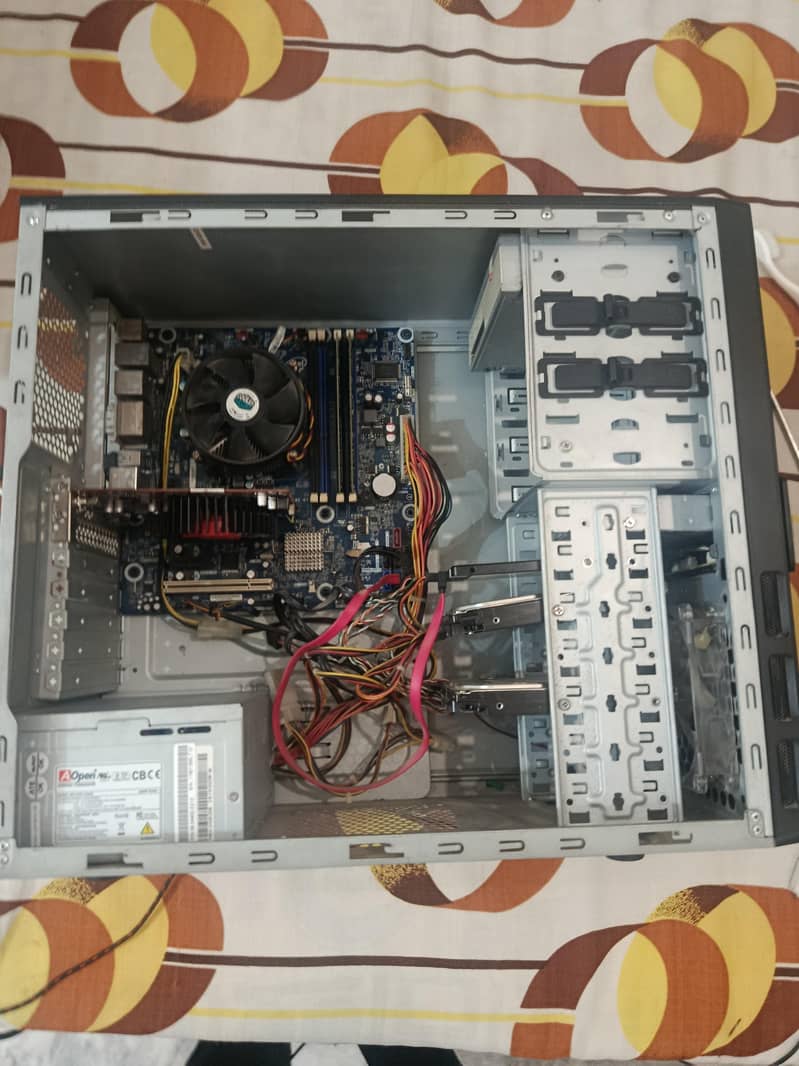 Gaming pc with monitor 4