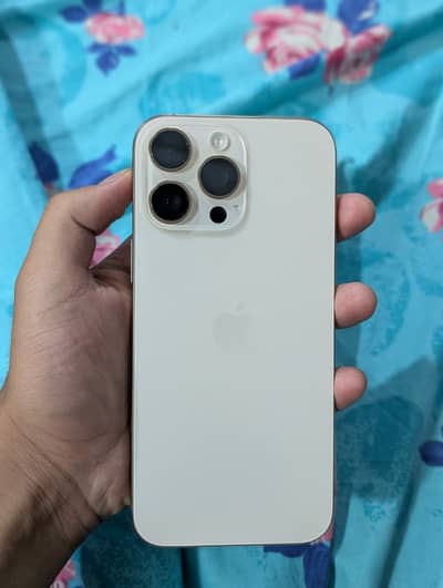 Apple iPhone 16 Pro Max