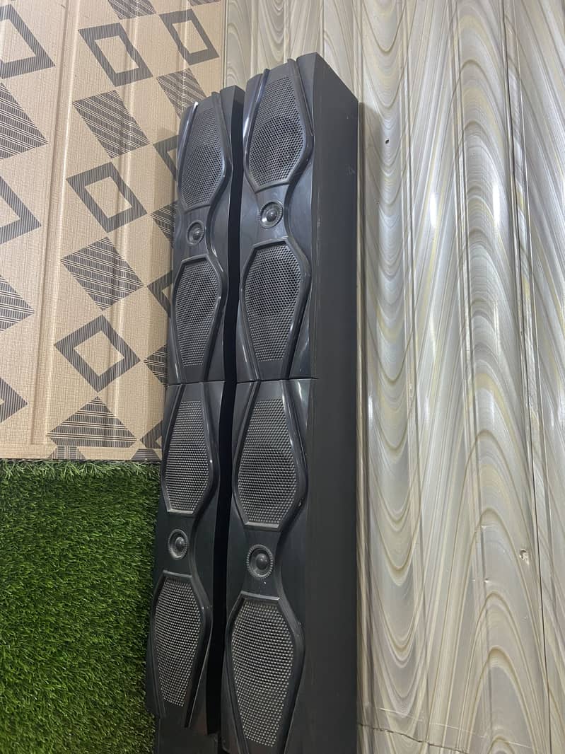 Speakers 0