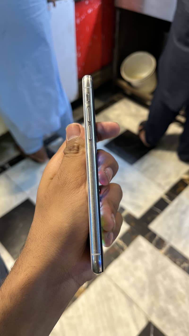 Apple iPhone X pta approved 3