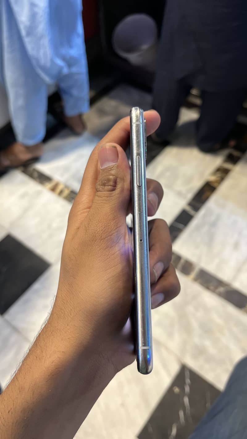 Apple iPhone X pta approved 4