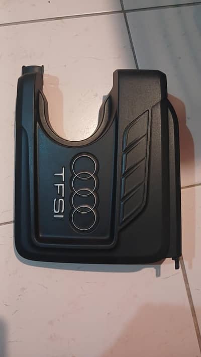 Engine Cover / Air Intake Cover Top Engine Cover