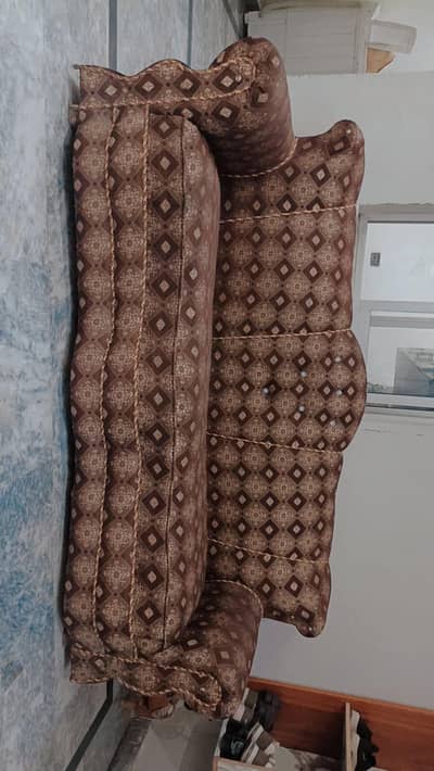 Total 6 Sets sofa set brand new condition with sofa cover