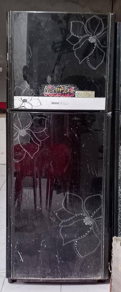 Refrigerator 0