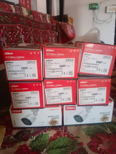 5MP original dhua sth 8 Chanal DvR