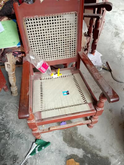 4 wooden can chat r for sale good condition