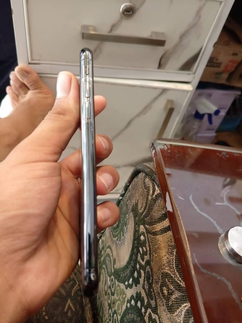 Apple iPhone X 1
