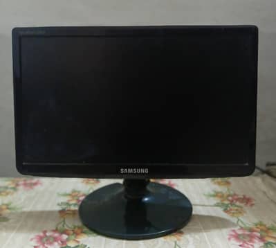 Samsung Moniter lcd