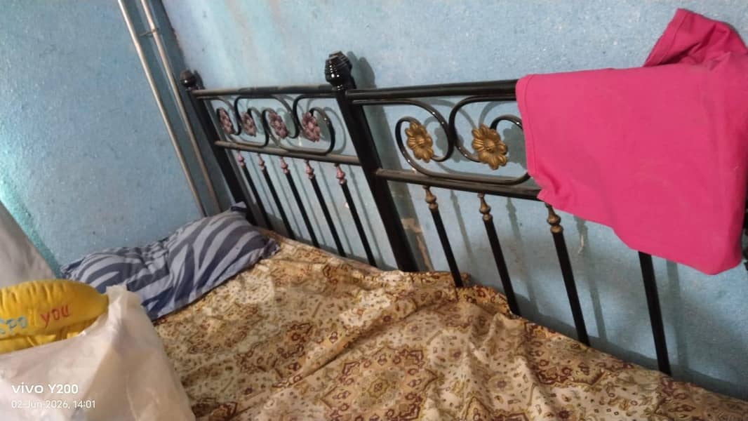 2singls beds 0