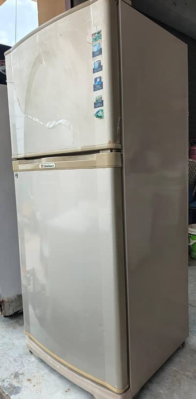 Dawlance Refrigerator Medium Size