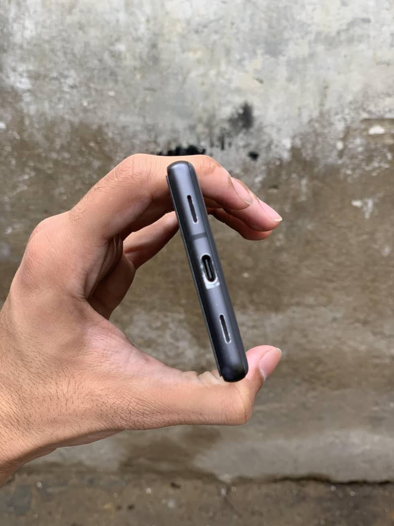 Google Pixel 7a 5