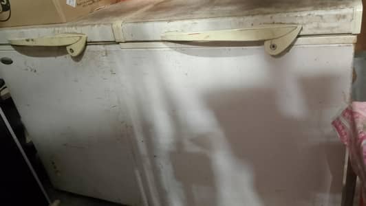 waves deep freezer