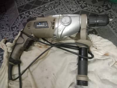 Drill machine, for sale used drill machine Excellent condition  %