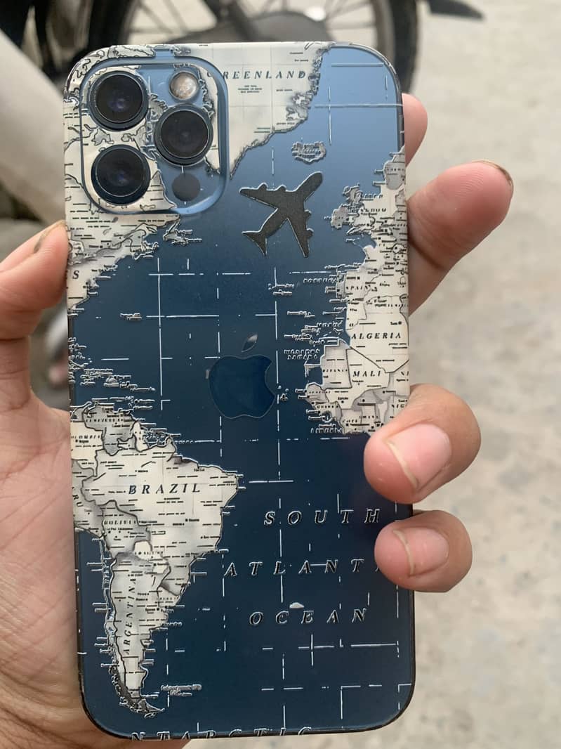 iPhone 0