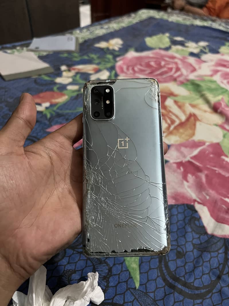 One Plus 8T 0