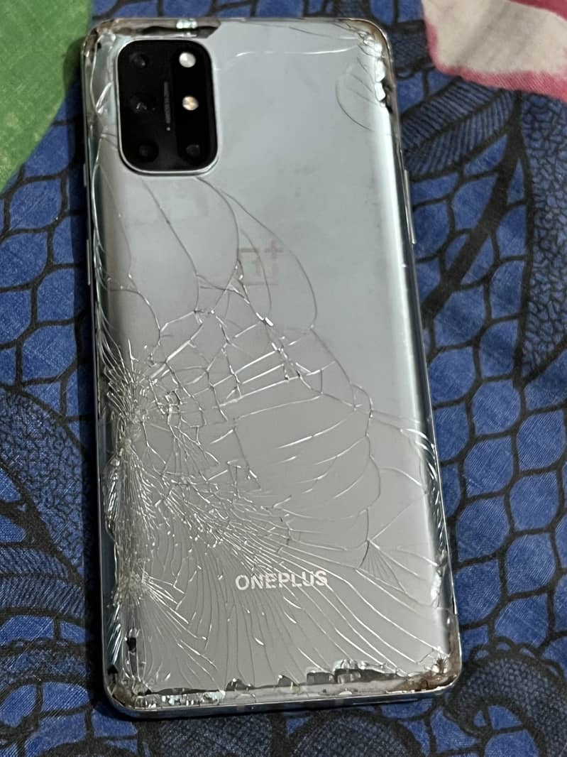 One Plus 8T 6
