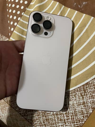 Apple iPhone 16 Pro Max jv
