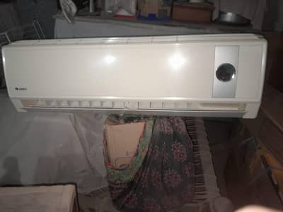 Gree 1.5 Ton Good condition