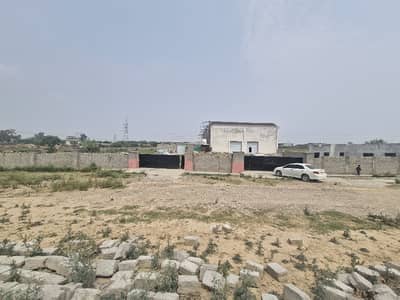 10 Kanal Warehouse/Yard Available For Rent