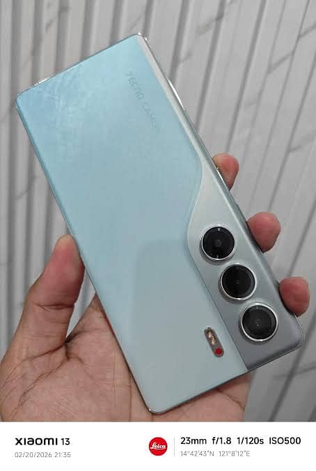 Tecno CAMON 40 Pro 1