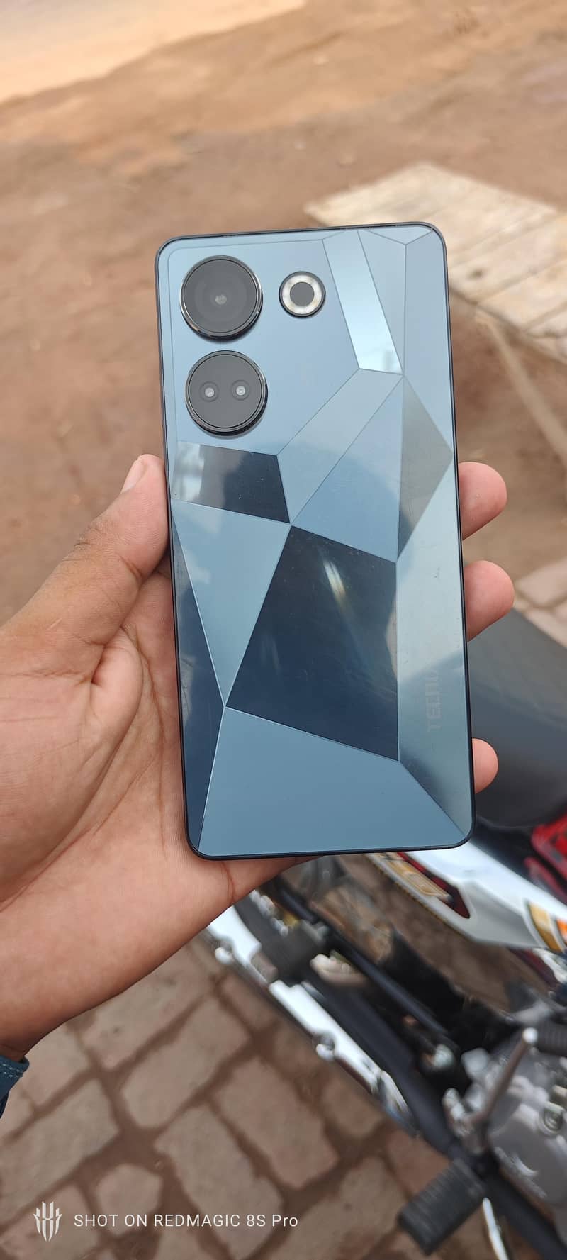 Tecno CAMON 20 1