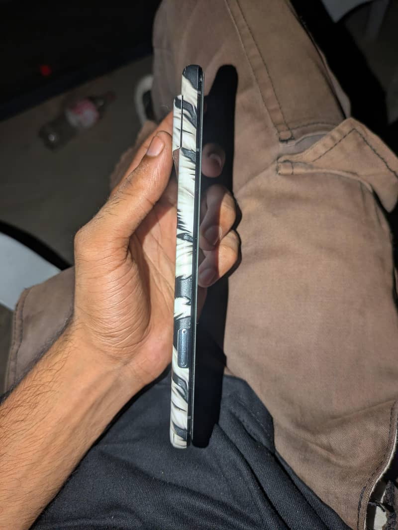 Google Pixel 8 Pro 4