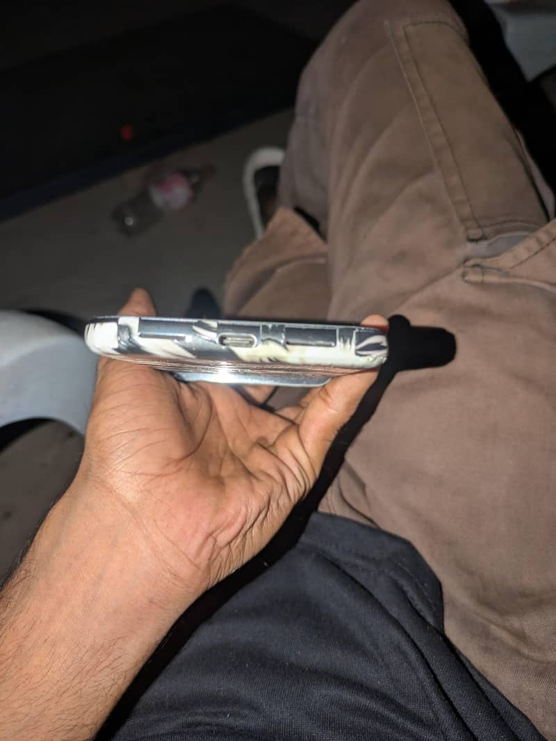 Google Pixel 8 Pro 7