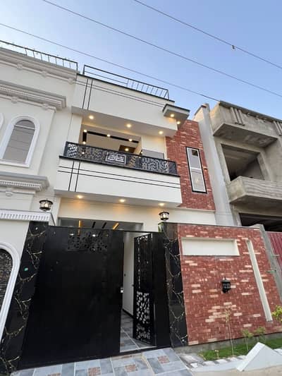 Prime Location House In Green Cottages Sized 4 Marla Is Available